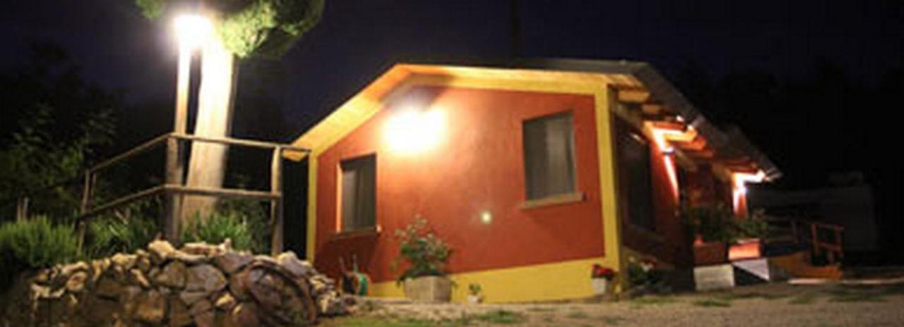 Brojo Hill Bed & Breakfast Longare Ngoại thất bức ảnh
