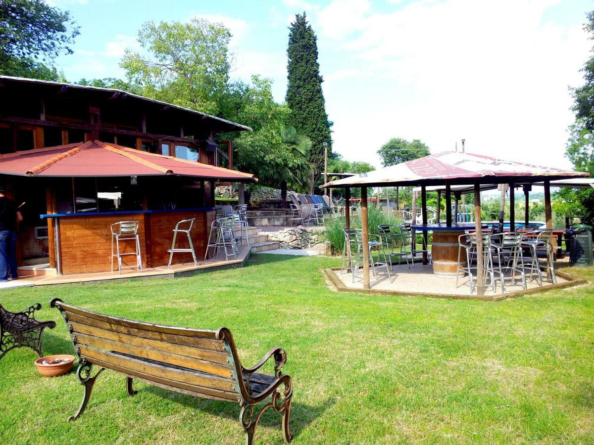 Brojo Hill Bed & Breakfast Longare Ngoại thất bức ảnh